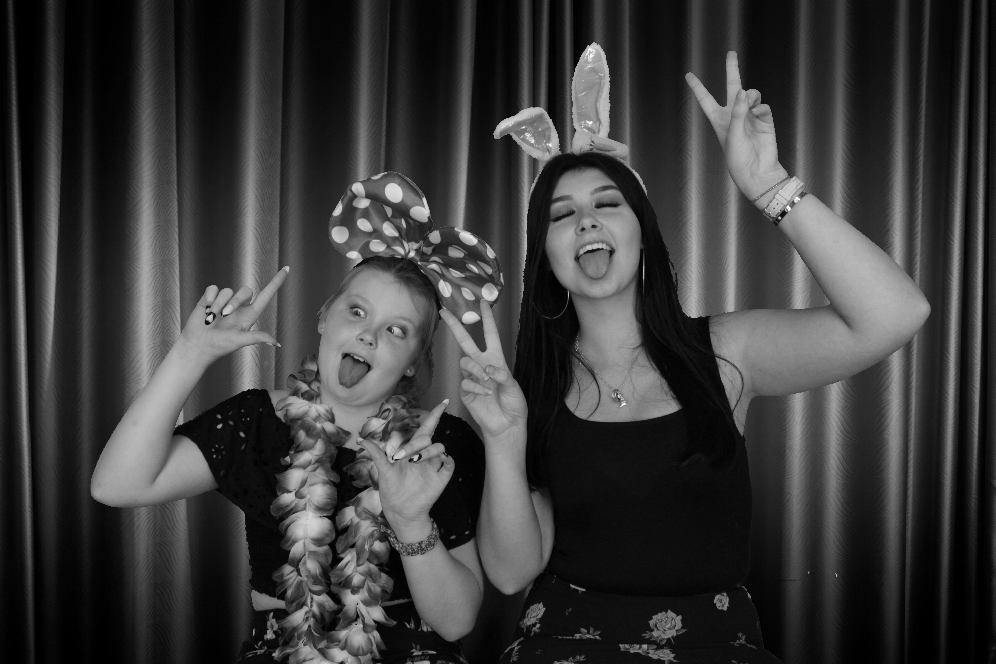 Rachel and Michael's Wedding | View more photos from the event at gallery.myphotoboothexperience.co.uk/u/MyPhotoBoothExperienceLtd/Rachel-and-Michaels-Wedding